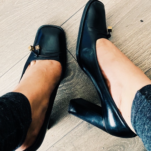 Shoes - Authentic Vintage Louis Vuitton Pumps